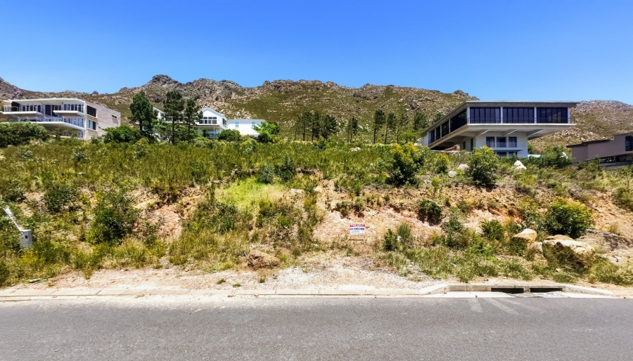  Bedroom Property for Sale in Gordon Heights Western Cape